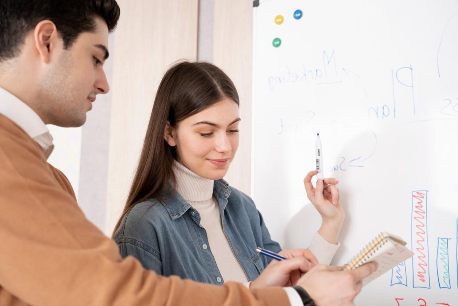 Strukturierte Ausgabenübersicht mit farbcodierten Kategorien